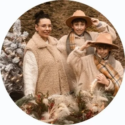 Poznaj opinie Pani Marty na temat moich świątecznych sesji rodzinnych w plenerze